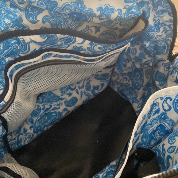 Lululemon gym bag in perfect condition - Picture 2 of 5